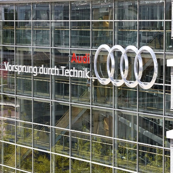 Audi -toimisto Ingolstadtissa