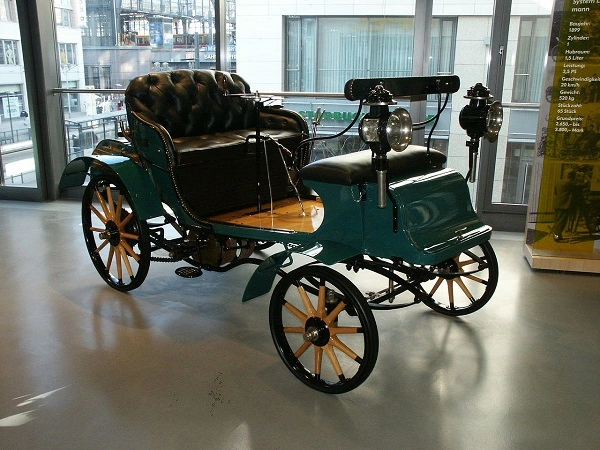 Ensimmäinen Opel-auto